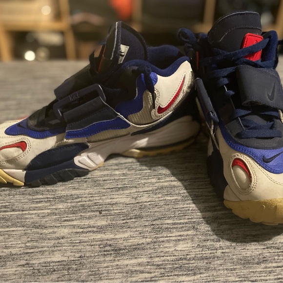 Nike Speed Turfs - Picture 2 of 6